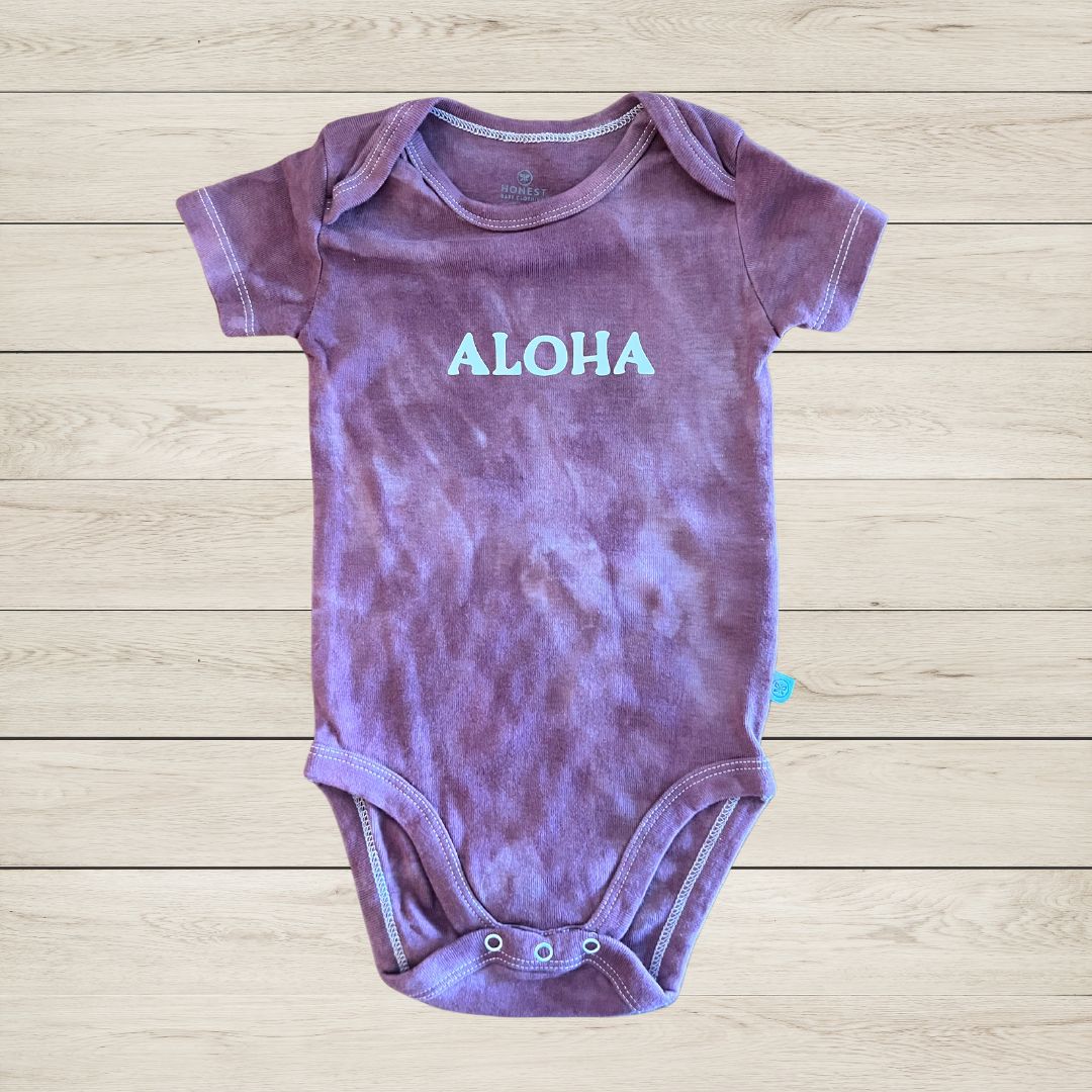 Aloha onesie in maroon